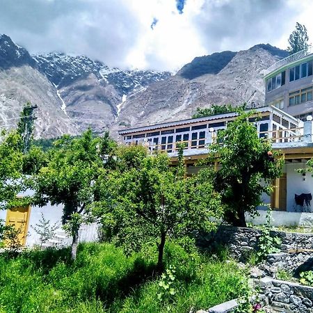 Tourist Cottage Hunza Karimabad  ภายนอก รูปภาพ