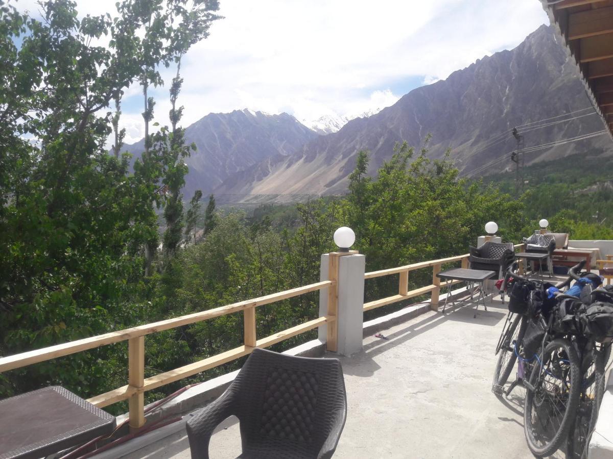 Tourist Cottage Hunza Karimabad  ภายนอก รูปภาพ