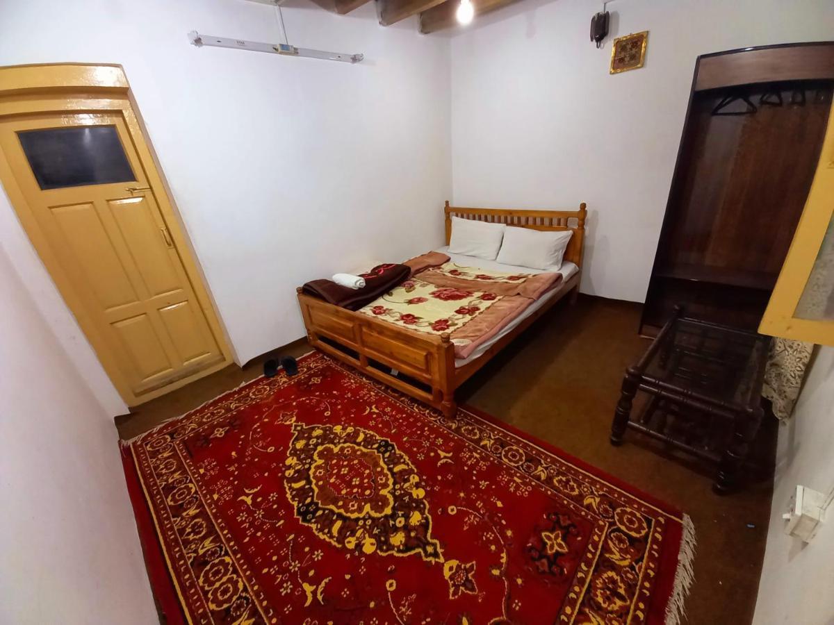 Tourist Cottage Hunza Karimabad  ภายนอก รูปภาพ