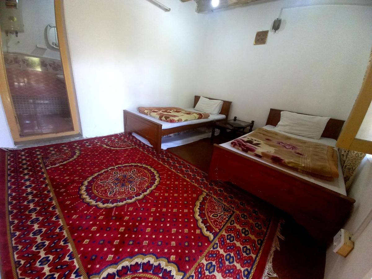 Tourist Cottage Hunza Karimabad  ภายนอก รูปภาพ