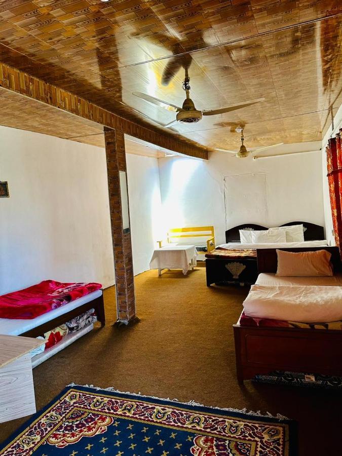 Tourist Cottage Hunza Karimabad  ภายนอก รูปภาพ